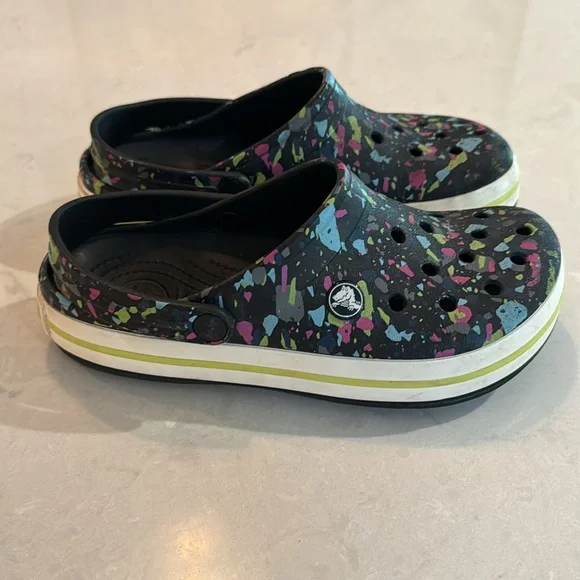 CROCS Terrazzo Classic Clog Size 7W/5M - Picture 3 of 7